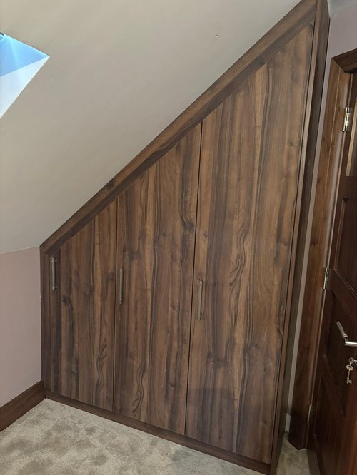 custom-attic-wardrobe-3 custom-attic-wardrobe-3